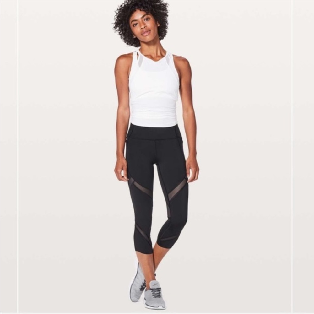 Lululemon on pace crop - Picture 2 of 2